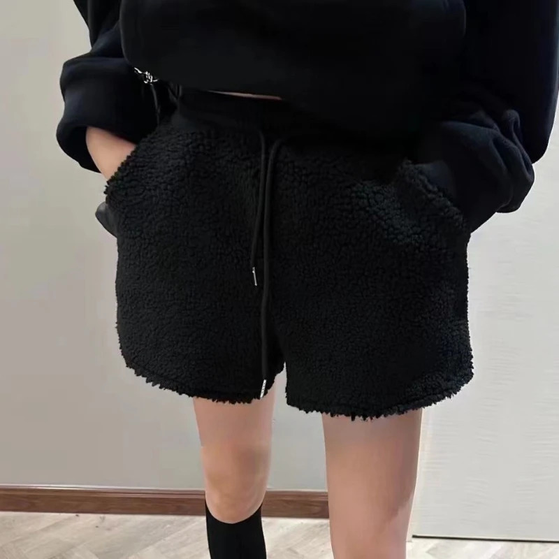 Warm shorts womens solid Lambswool soft autumn winter student clothing 4-color fashion Drawstring street clothing cute and chic 241206