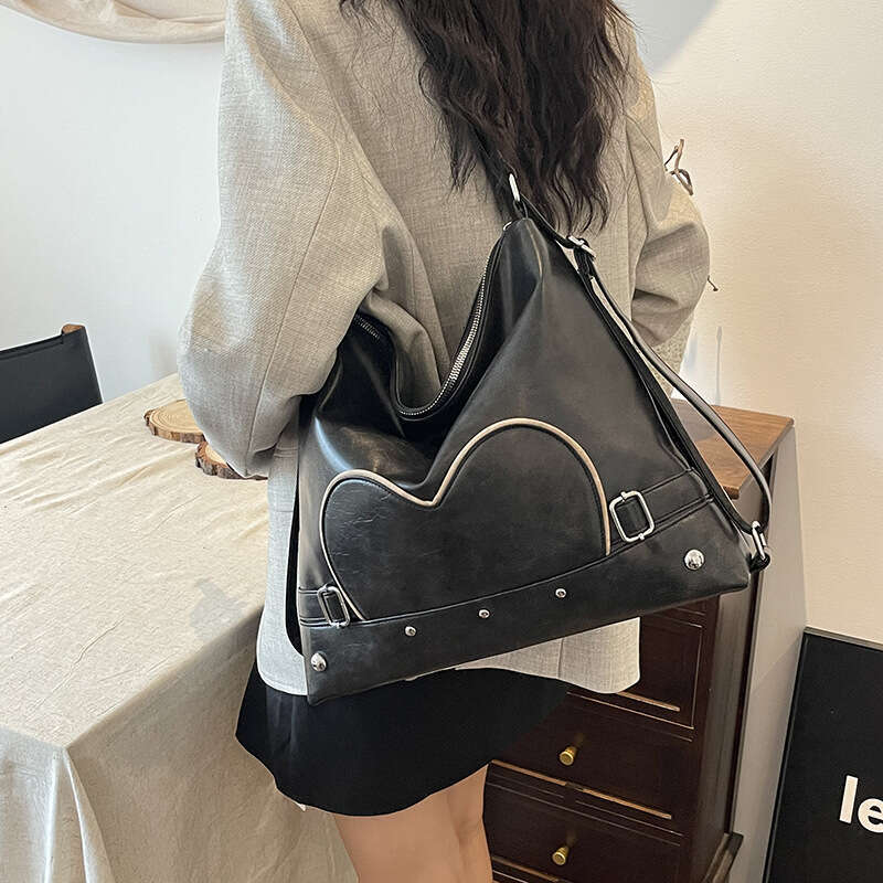 Korean version niche design shoulder women's fashionable and high-end commuting tote bag, lazy style contrasting color backpack