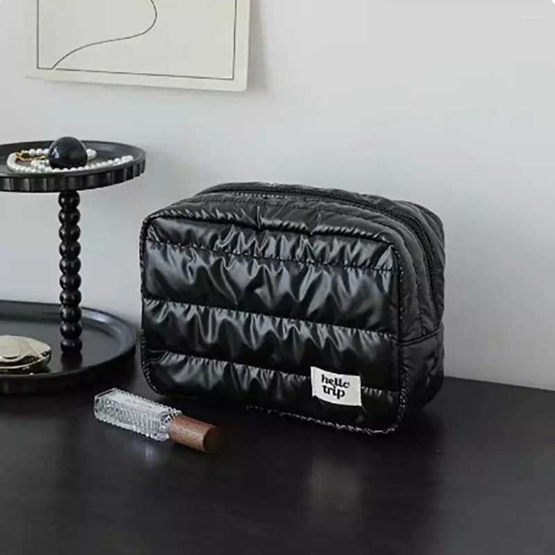 Cosmetic Bags Fashion Large Capacity Makeup Bag Travel Organizer Portable Multifunctional Storage Washbag