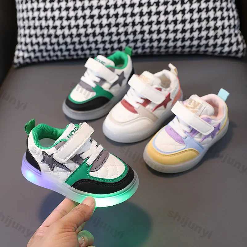 Childrens Leather Sneakers Boys Fashion Lighted Sport Shoes Boys Casual Anti-slip Kids Board Shoes Outdoor Glowing Running ShoeXJ241209
