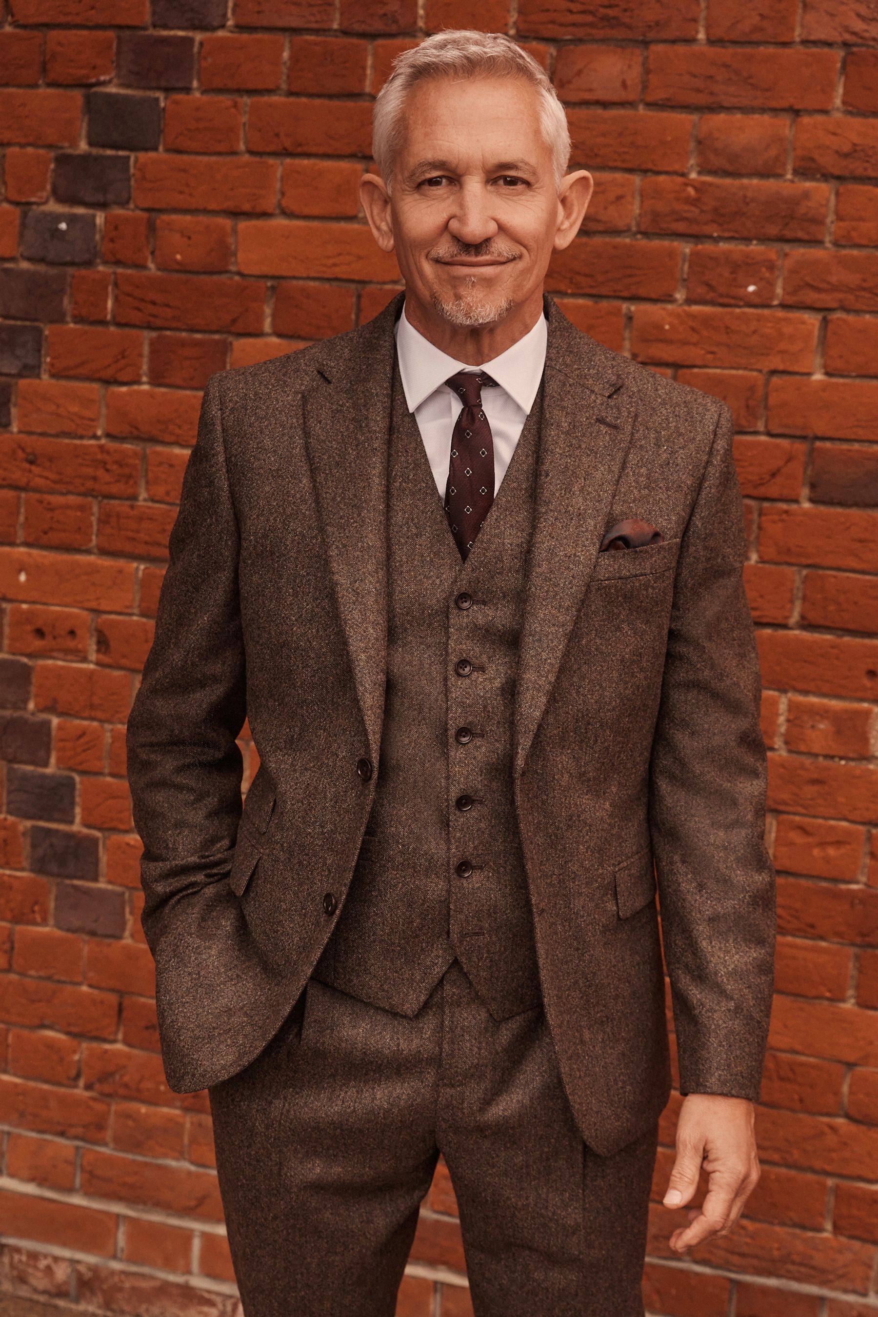 Mens Suits Blazers 3 Pieces Suit for Men Slim Fit Wedding Groom Tuxedo Groomsmen Suits Male Fashion custom made Costume Homme Blazer Pants