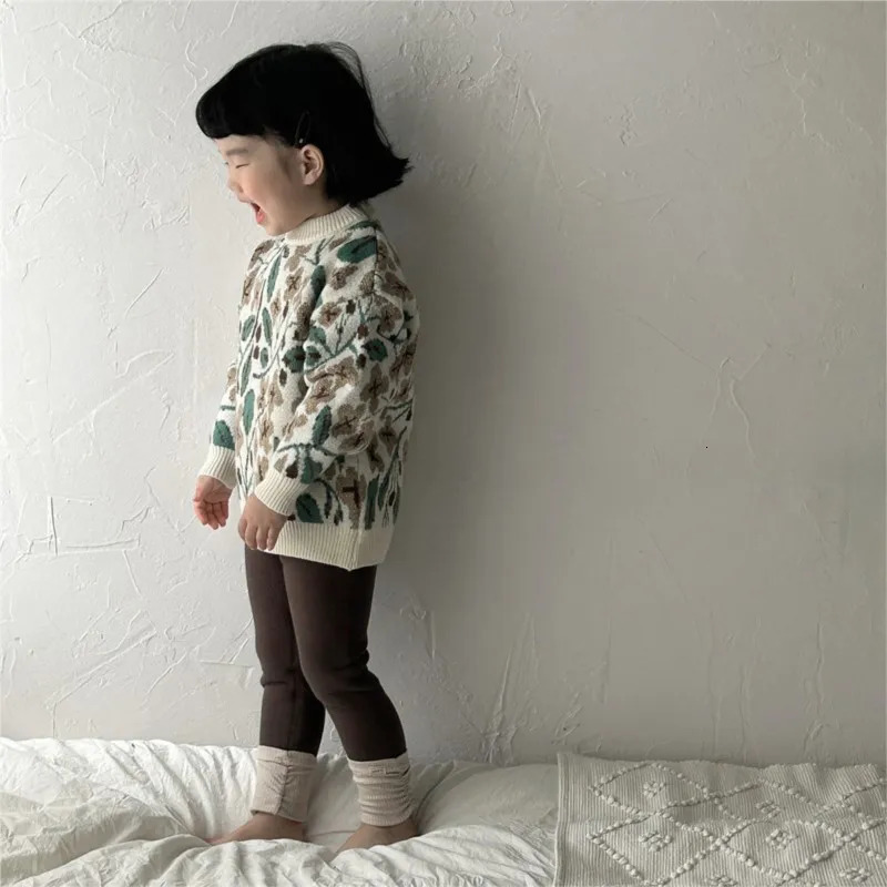 Winter Korean Childrens Girls Pullover Sweater Jacquard Retro Knitted Warm Childrens Girls Sweater Baby Knitted Top 241210