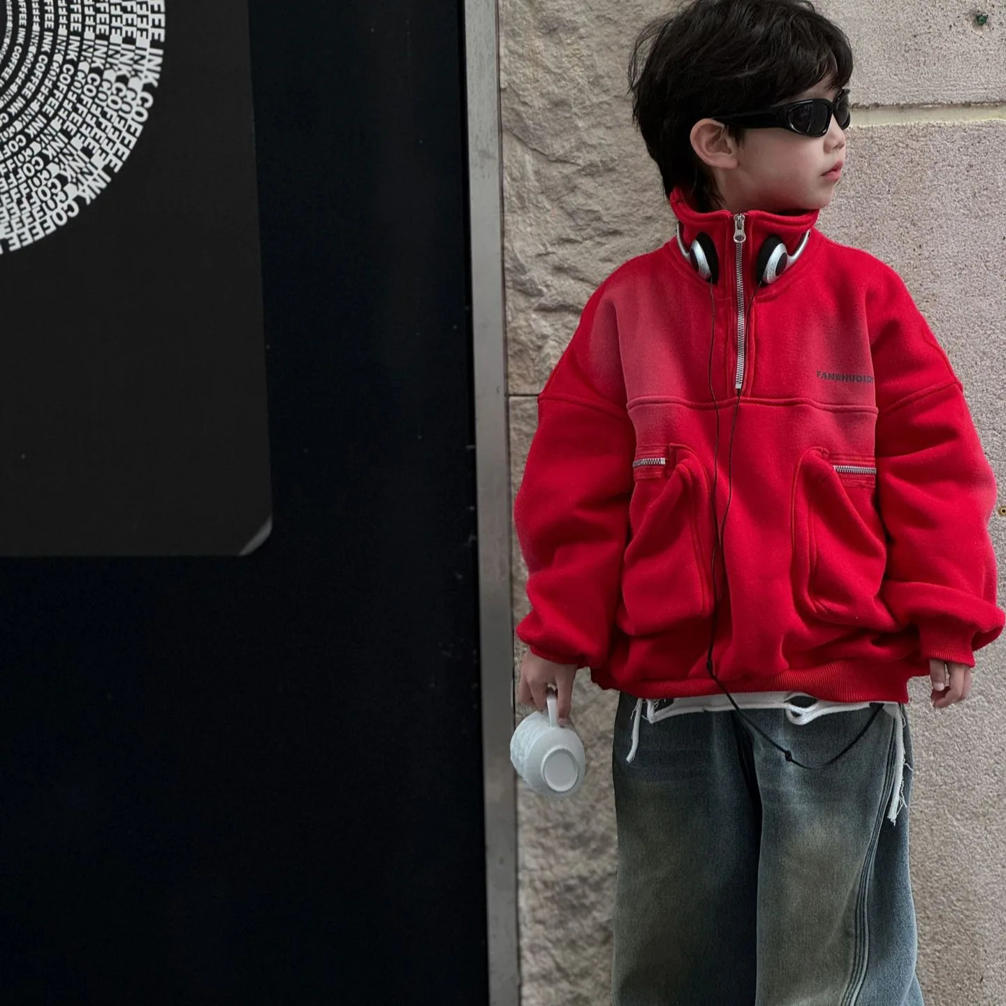 Childrens clothing autumn and winter item stand up collar zipper wool hooded sweater for boys solid color thick warm and fashionable jacket 241210