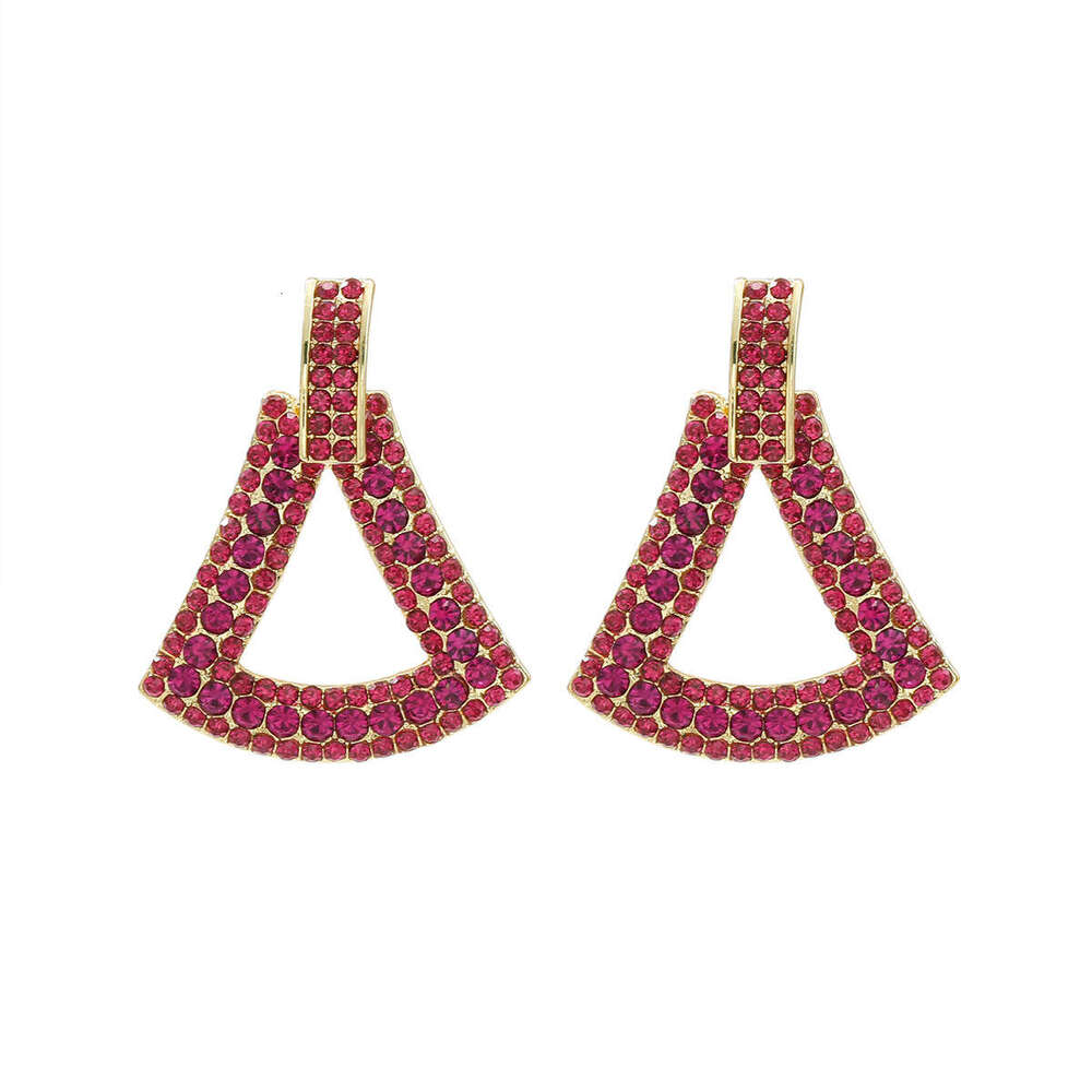 New sier needle studded dia geometric triangle hollow with a simple high-end feel, light versatile and earrings