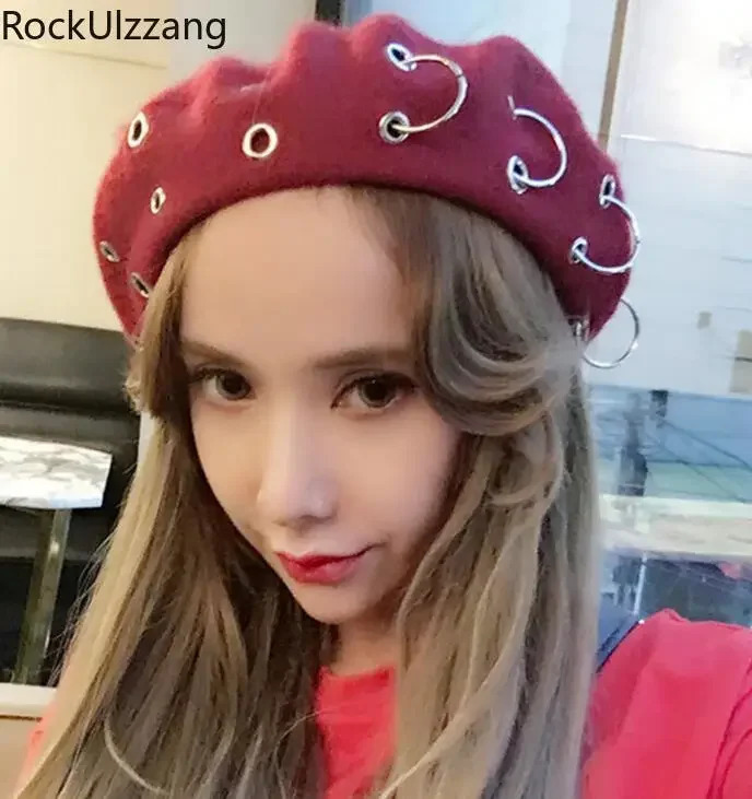 Womens sexy and cute eye hole metal ring fashion beret Korean party hat y2k fairycore 2000s garbage goth painter hat 241209