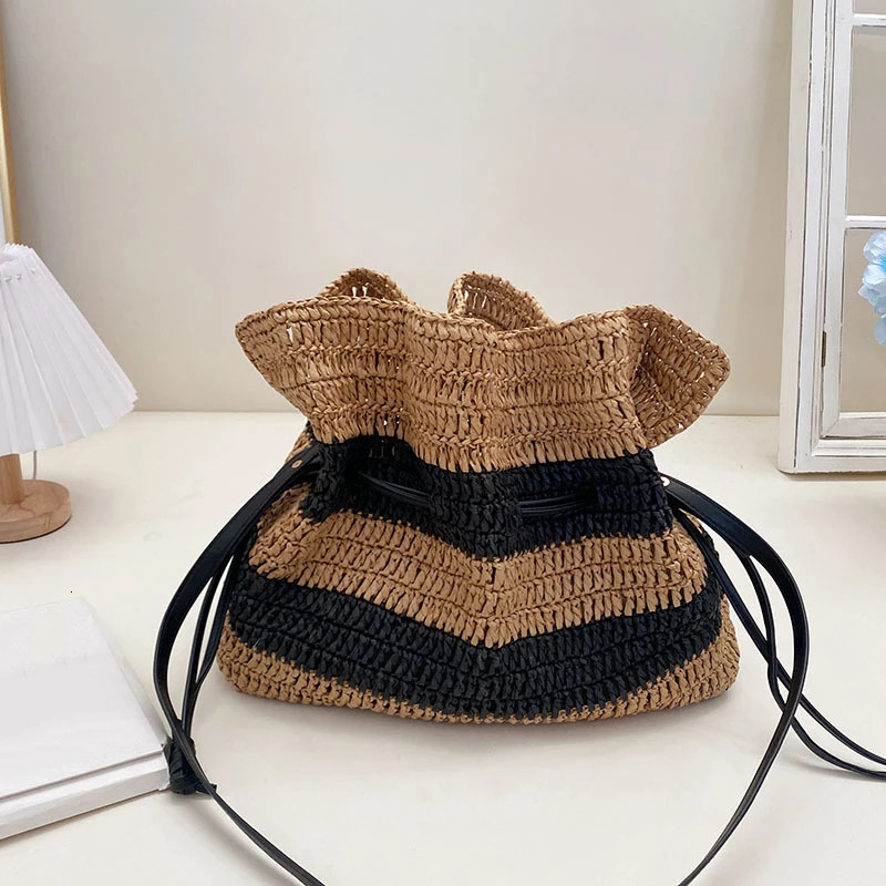 Fashion drawstring womens bucket bag handmade handbag shoulder strap womens summer beach cross bag 241205