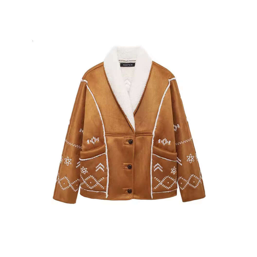 Lamb Wool Printed Cashmere Coat Plush Warm Jacket Lapel Long Sleeved Vintage Trend Classical Pattern Women Fur Overcoat Winter