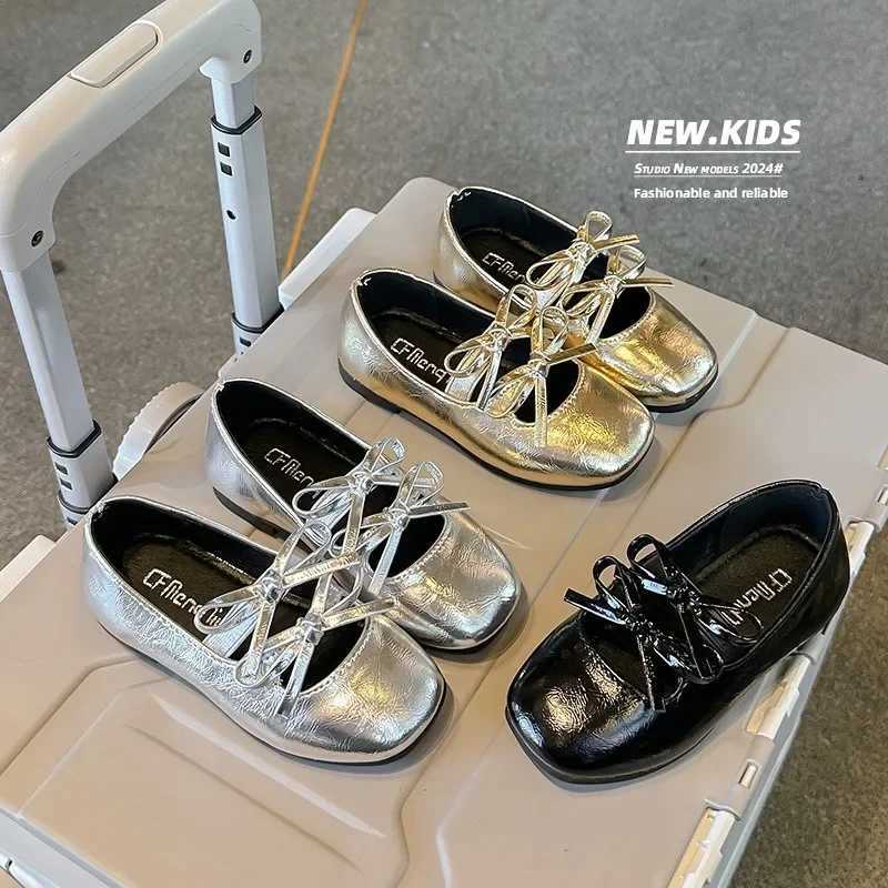 Girls Leather Shoes Spring Autumn New Bow Kid Small Princess Mary Jane Shoes Silver Flat Non-slip Children Baby Dance FlatsXJ241209