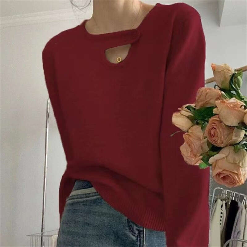 Gentle style, soft sticky pullover design, niche long sleeved inner layer base, 2023 Spring and Autumn new knitwear top for women