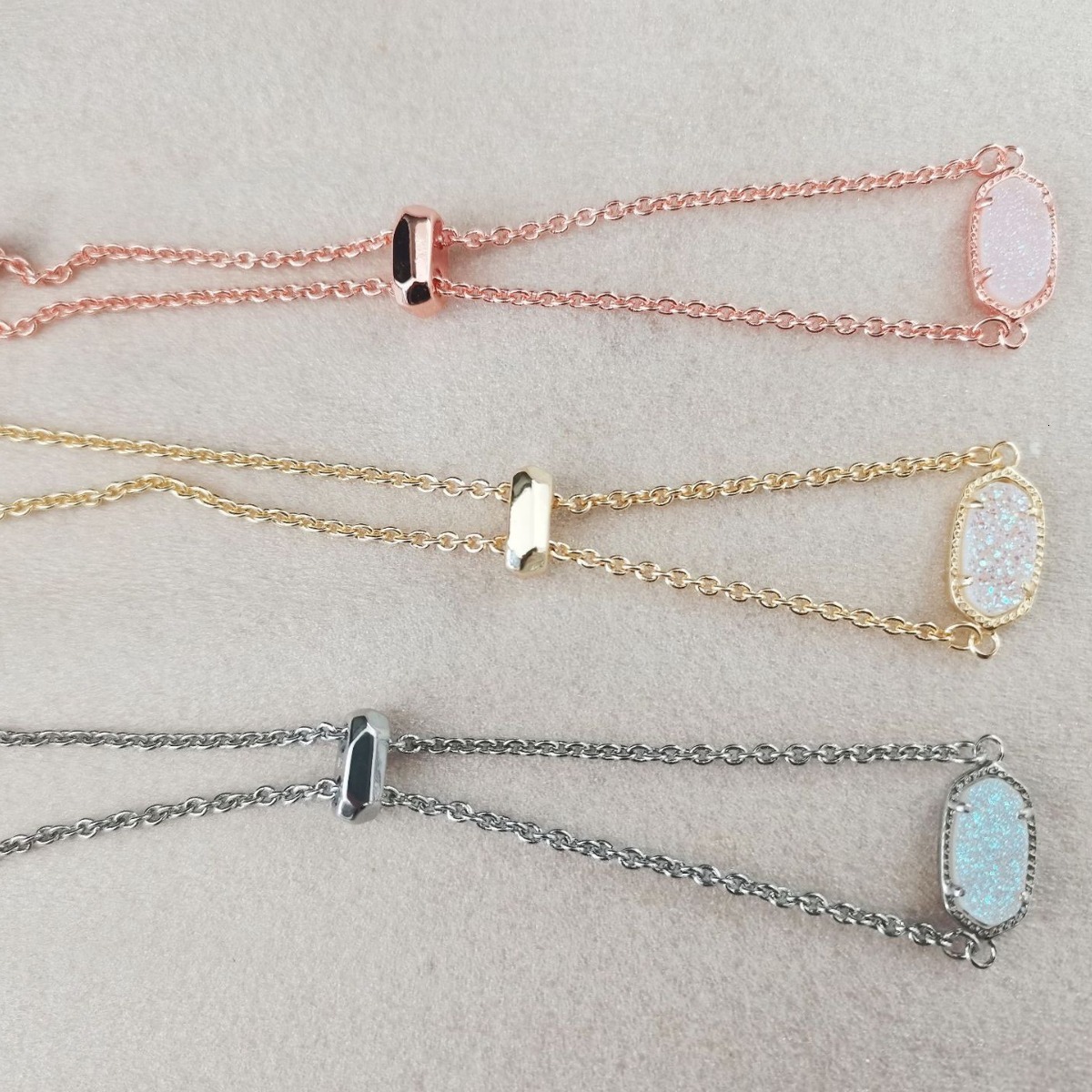 Designer Kendr Scot… - image