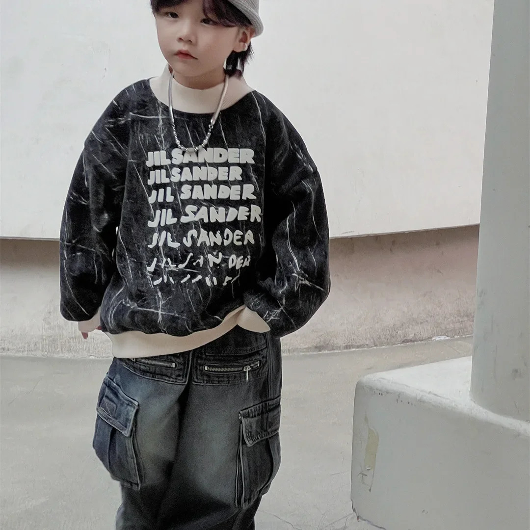 Childrens clothing casual wool thick hoodie winter boy and girl letter printing loose personality zipper 241210