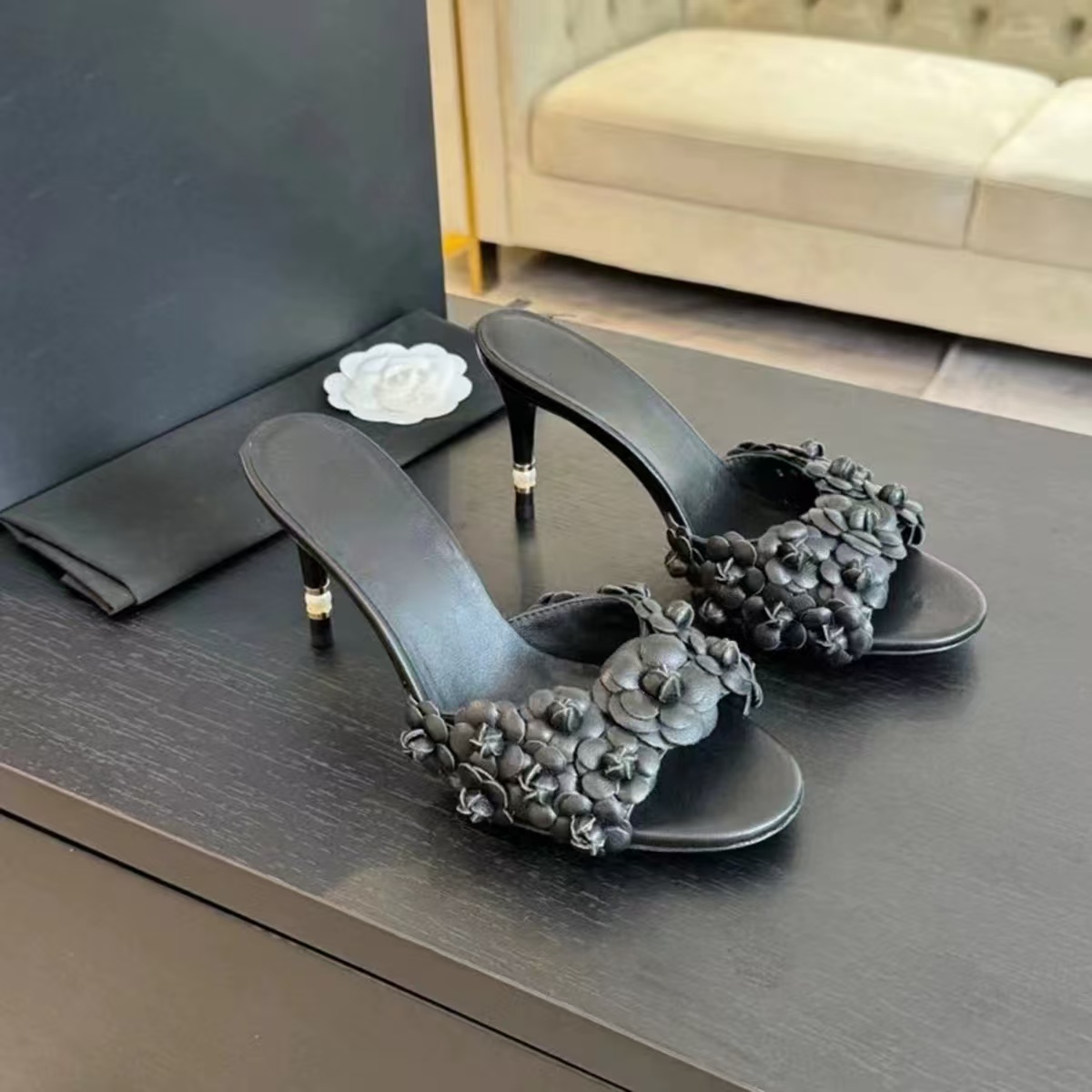 Designer French genuine leather flower women shoes, fashionable shallow mouth new style, sexy and elegant, high heels for wearing, high-heeled one-piece slippers