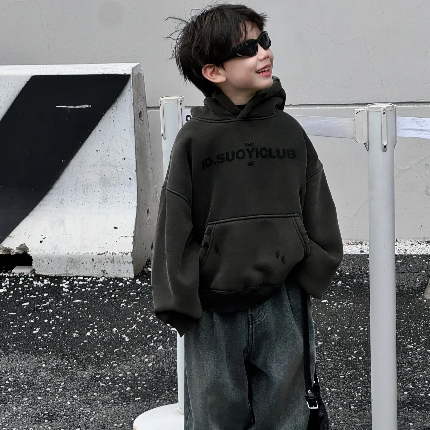 Childrens Clothing Fashion All Match Pullover Top Winter Boys Handsome Retro American Printed Wool Loose Hoodie 241210