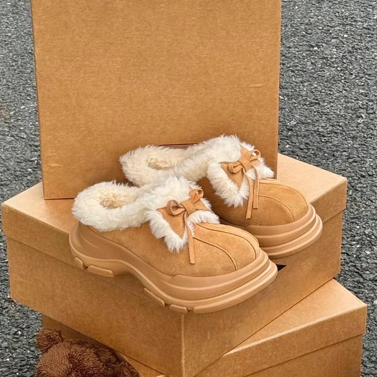 Women's Winter Plush Platform Snow Boots with Cute Fuzzy bowknot, Warm Faux Fur Slip-On Short Boots, Plush slippers