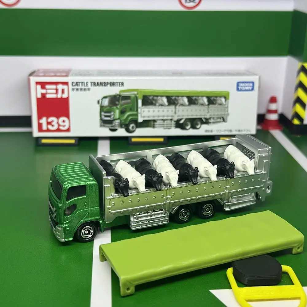 Takara Tomy Long Tomica No.139 Cow Transport Alloy Toy Car Die Casting Metal Model Childrens Christmas Gift Toy X241209
