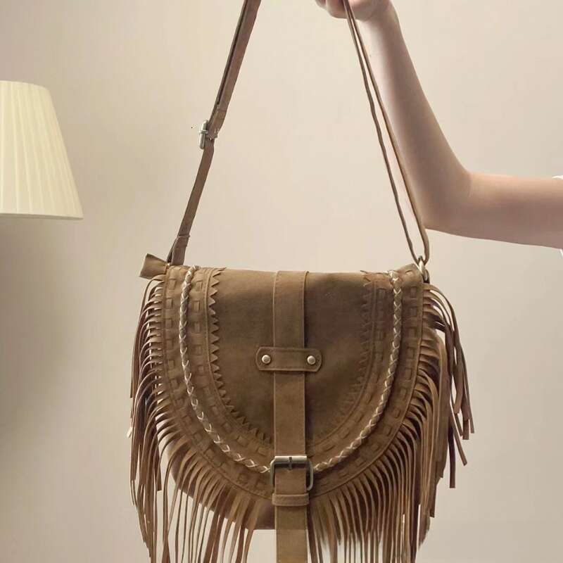 New Handheld Handmade Tassel Women's Retro Saddle Fashion Trend Single Shoulder Small Crossbody Bag B3
