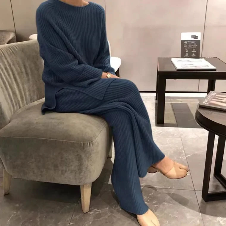 Fashionable Agereducing 2piece Set Womens Knit Sweater Bell Bottoms Idle Stylesuit Autumnwinter Arrival 241209