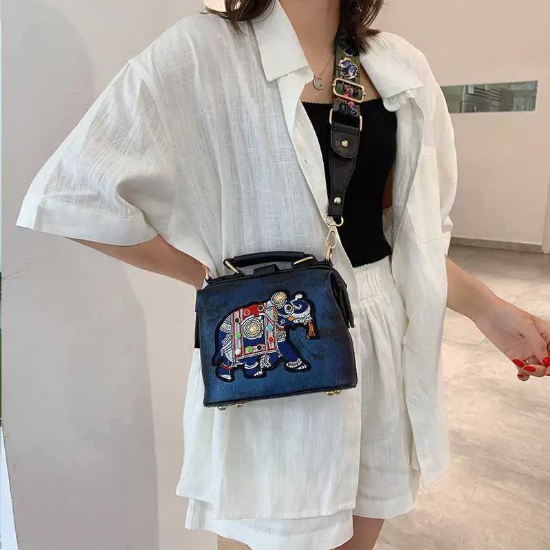 High Quality Designer brand cross body elephant embroidery womens leather handbag messenger money bag T241210