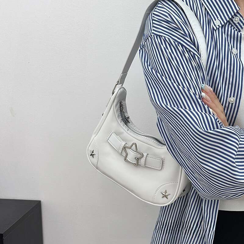 Leisure Wind Moon Tooth New Versatile Casual Shoulder Star Spicy Girl Underarm Bag Female Fashion Quality Classic B4