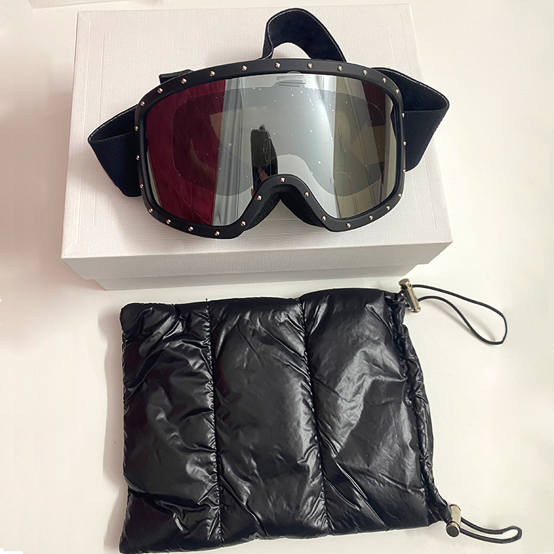 Men Women Winter De… - image