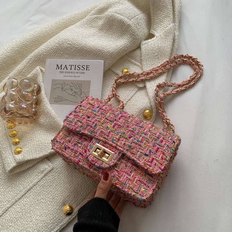 Xiaoxiangfeng woolen women's new trend 2024 popular Korean version fashionable versatile chain shoulder crossbody bag