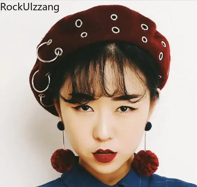 Womens sexy and cute eye hole metal ring fashion beret Korean party hat y2k fairycore 2000s garbage goth painter hat 241209