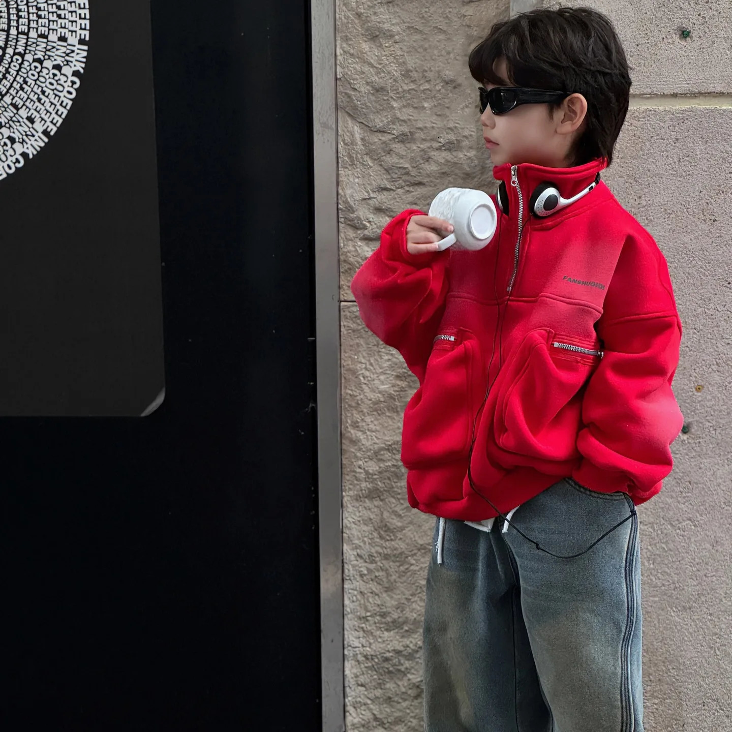 Childrens clothing autumn and winter item stand up collar zipper wool hooded sweater for boys solid color thick warm and fashionable jacket 241210