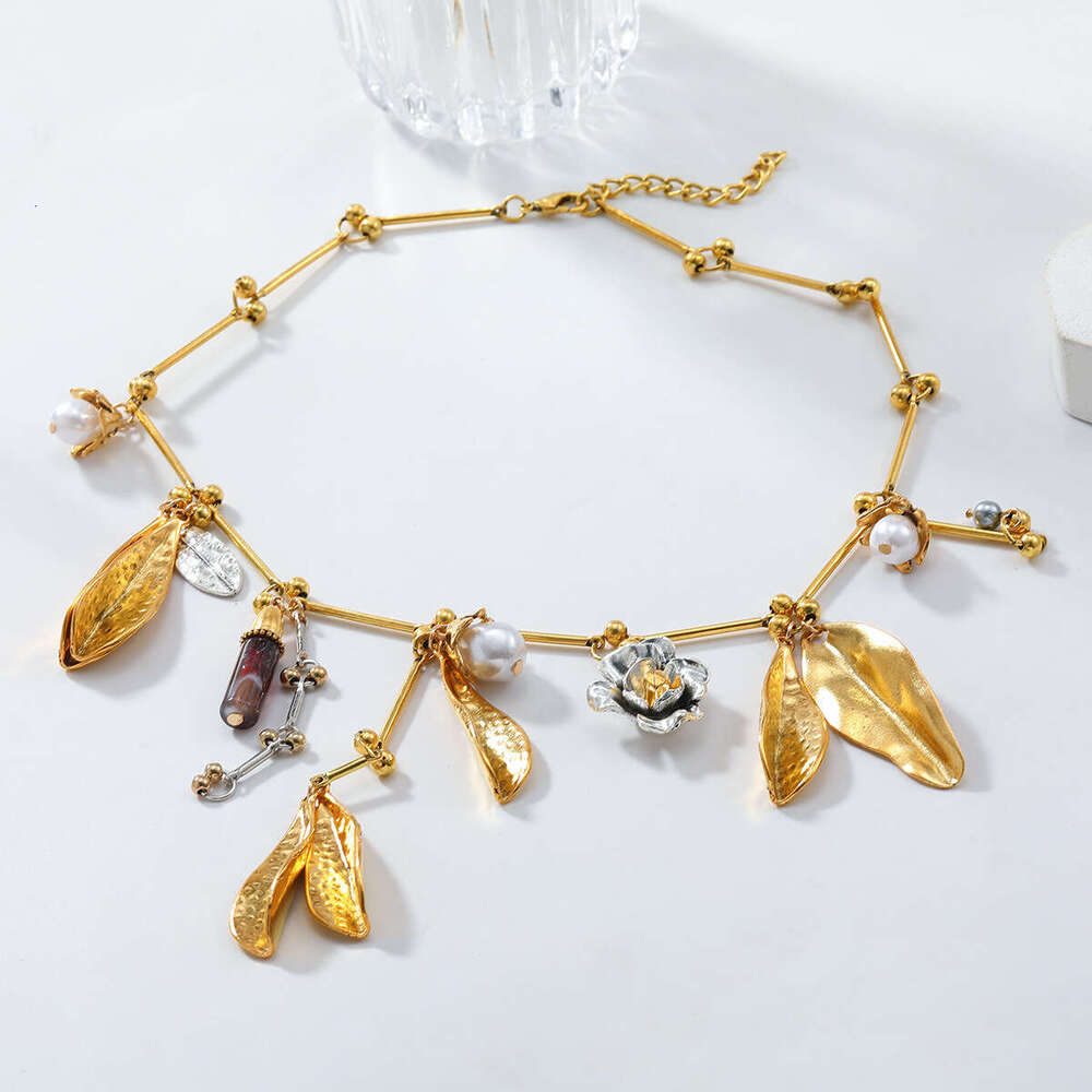 autumn winter new multi-element alloy leaf pendant necklace with exaggerated personality and trendy accessories