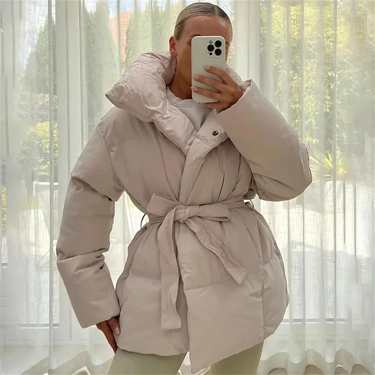 Winter Thick Stand Collar Parkas Women Fashion Tie Waist Short Coats Elegant Solid Puffer Jackets Female Ladies Streetwear 241210