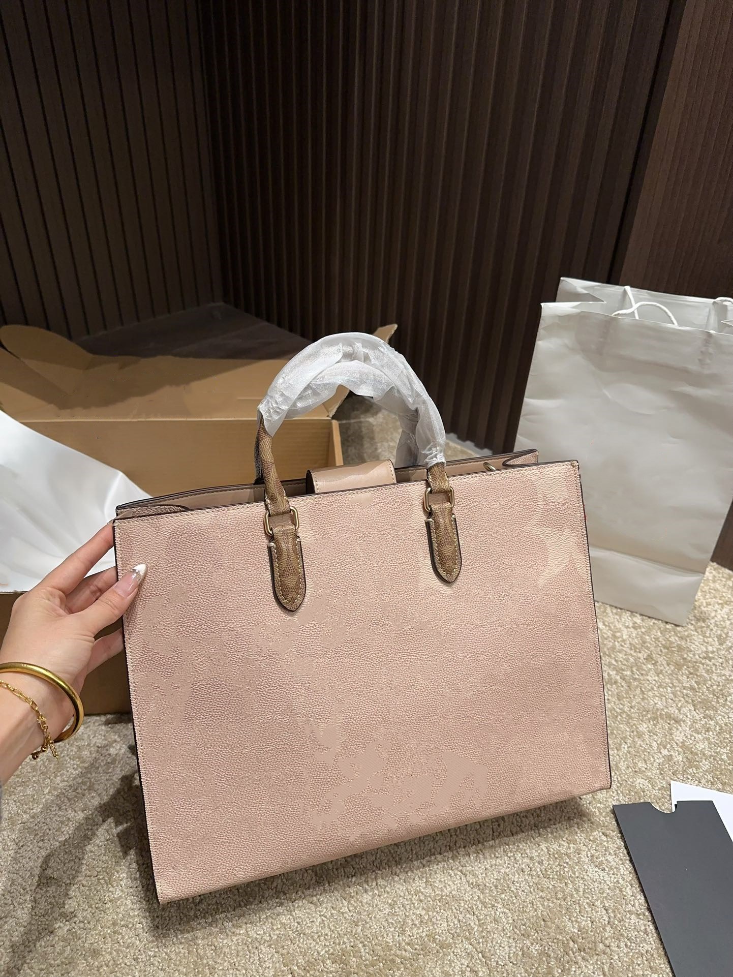 Designer Maggie Tot… - image