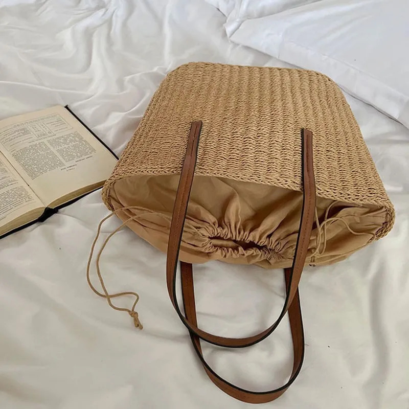 Fashion version turf womens handbag womens high-capacity handbag summer vacation beach shoulder bag 241205