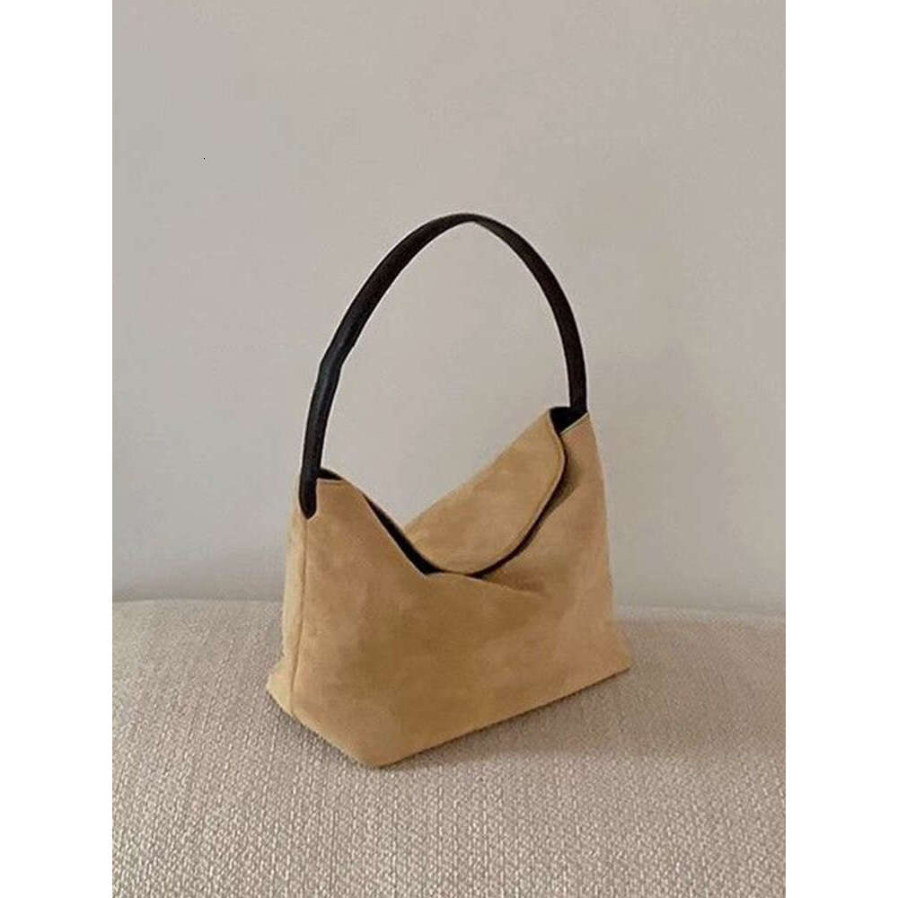 Autumn And Winter New Retro Suede Women's Splicing Handbag Versatile Single Shoulder Underarm Bag Fashionable Quality Classic B3