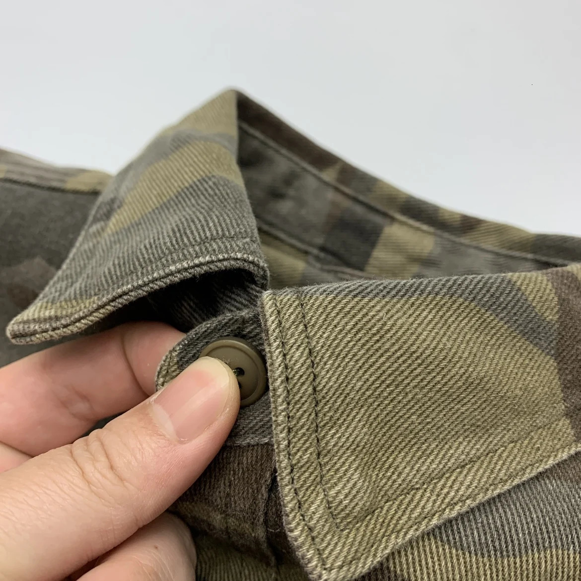 Retro heavyduty camouflage cotton mens shirt bleached Amekaji retro casual cargo workwear top from the United States 241209