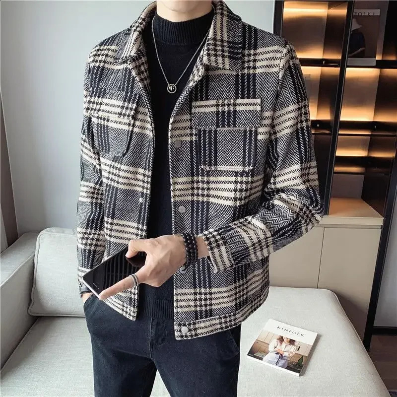 Man Coat Plaid Wool Blends Winter Sales of Short Slim Fit Jacket for Men Korean Reviews Many Harajuku y ner Trendy 241210