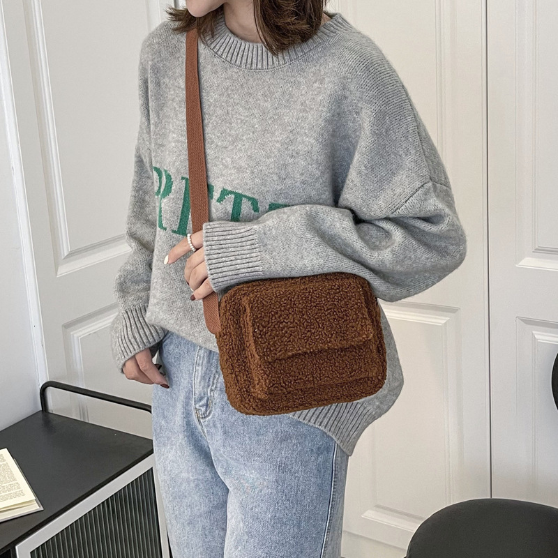 New Plush Fabric Women s Shoulder Slant Small Fashion Lamb Hair Fluffy Fur Winter Women s Bag Designer Handbag bag