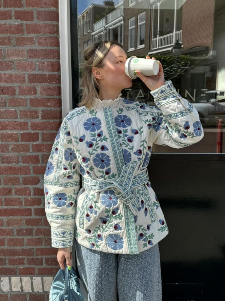 Elegant Print Quilted Jackets Lady Slim O-Neck Button Lantern Sleeve Padded Belt Coat Female Autumn Winter Women Clothing