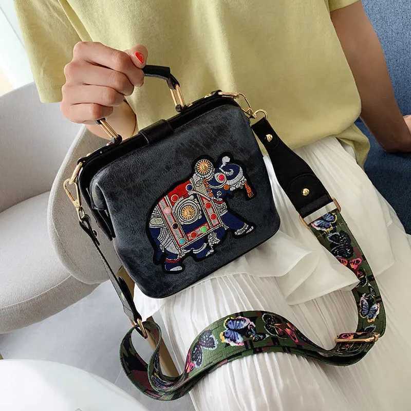 High Quality Designer brand cross body elephant embroidery womens leather handbag messenger money bag T241210