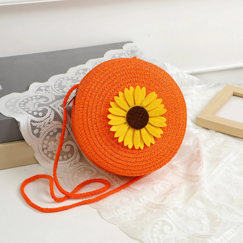 Summer Sunflower Decor Round Crossbody Shoulder Bag Women Woven Beach Bag Ladies Rattan Handmade Knitted Straw Purse And Handbag 241209