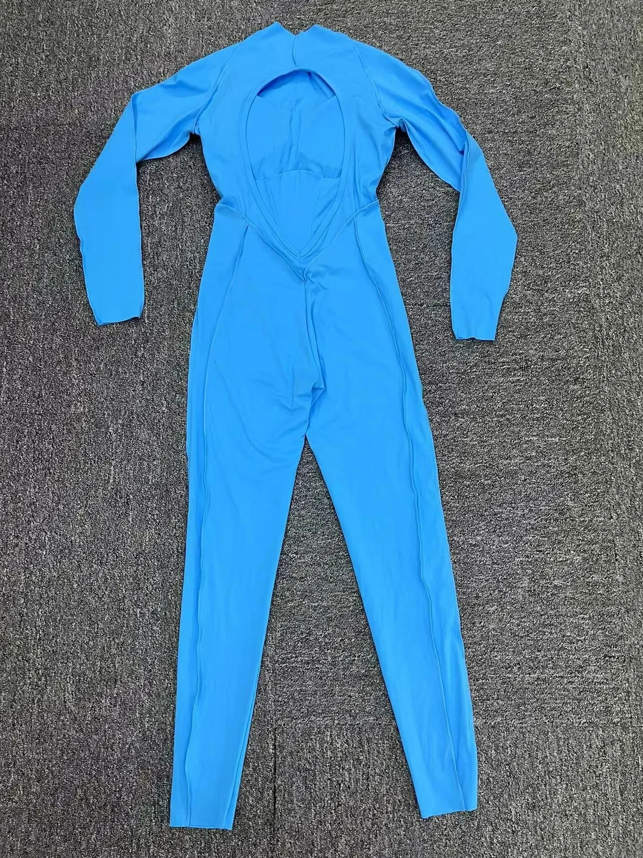 Fashionable and sexy hollow long sleeved sports jumpsuit with cup womens sportswear autumn onepiece gym workout suit fitness 241209