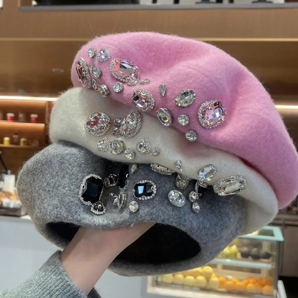 Fashionable womens winter hat with rhinestone decoration soft French style womens winter hat 241209