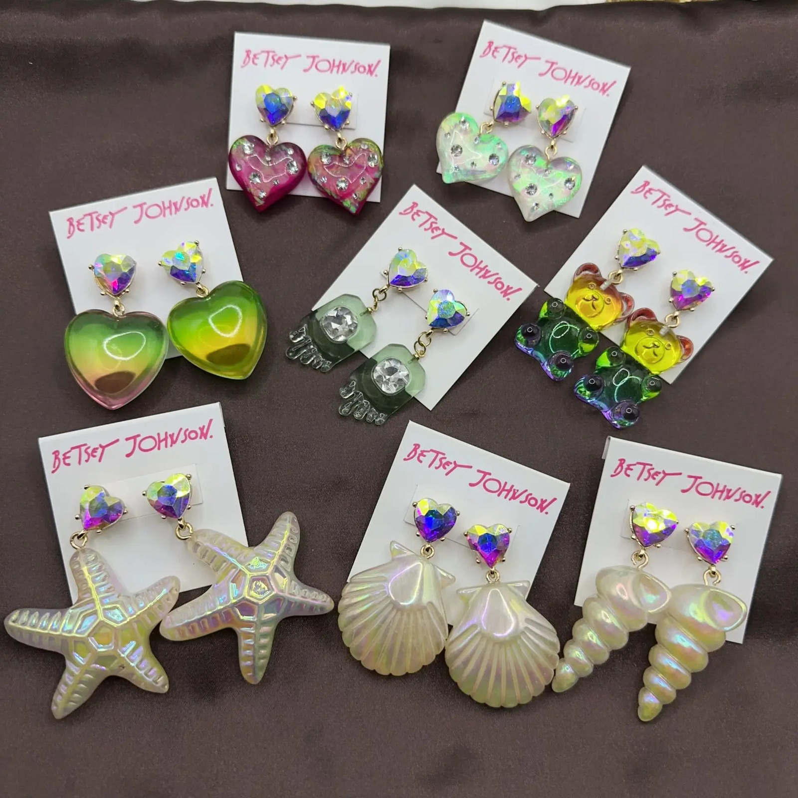 BJ Ocean Gradient colorful fashionable simple exposed relief cute heart-shaped earrings. 241209