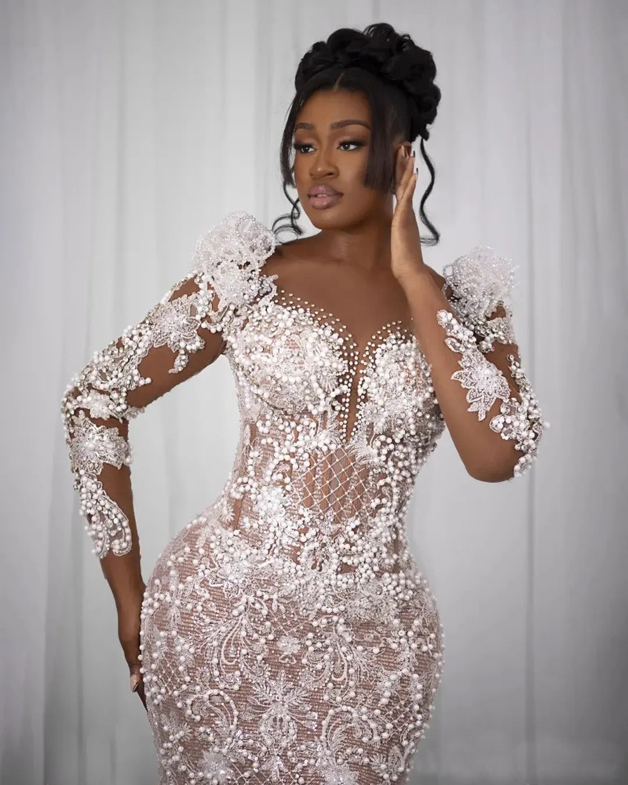 2024 Luxurious Mermaid Wedding Dress For Bride Bridal Gowns Long Sleeves Appliqued Beaded Lace Pearls Crystals Ruffled Wedding Gowns for Black Women M