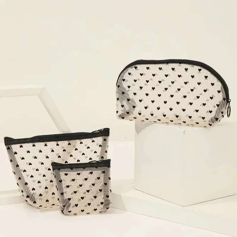 Designer's bag Nylon Mesh Cosmetic Bag Zipper Heart Shaped Toiletry Organizer Makeup Bags Multifunctional Women Lipstick Key Coin Purse Pouch