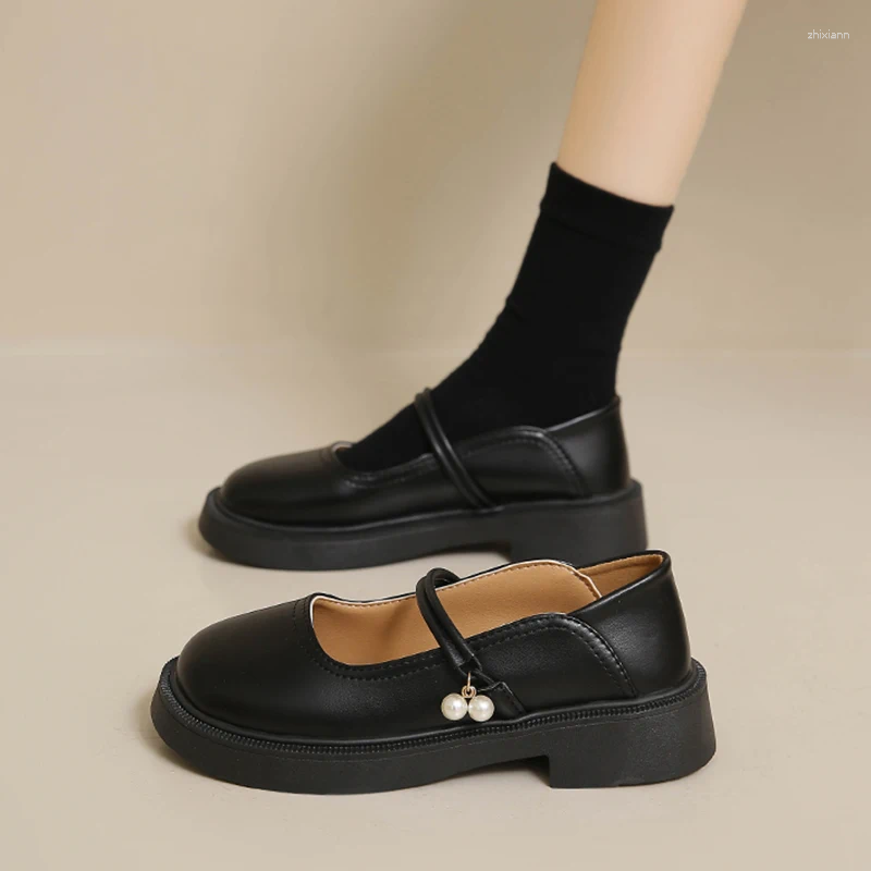 2025 NEW Casual Shoes Korean Shallow Mouth Female Footwear Pearl Decorateion Slip-on Oxfords Women's Autumn Dress Beading Slip On Leath zhanyishe