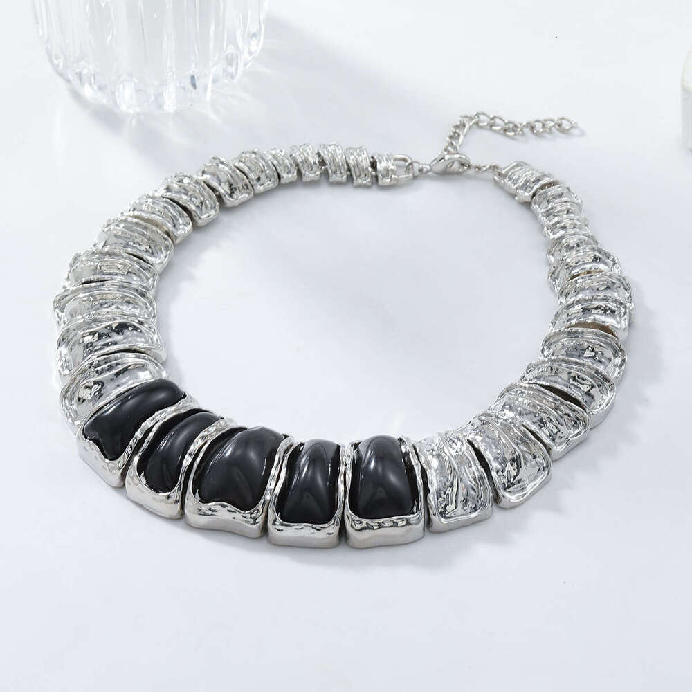 Advanced women's Cuban necklace, hip-hop exaggeration style, personalized accessories, accessories