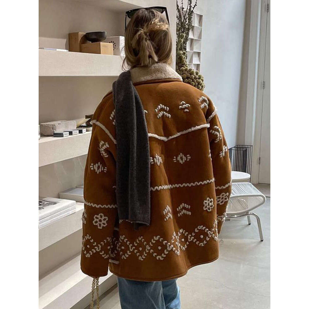Lamb Wool Printed Cashmere Coat Plush Warm Jacket Lapel Long Sleeved Vintage Trend Classical Pattern Women Fur Overcoat Winter