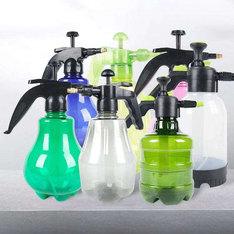 Chinese Factories Custom 3L Red Plastic Unique Factory Sale Handle Sprayer garden watering can