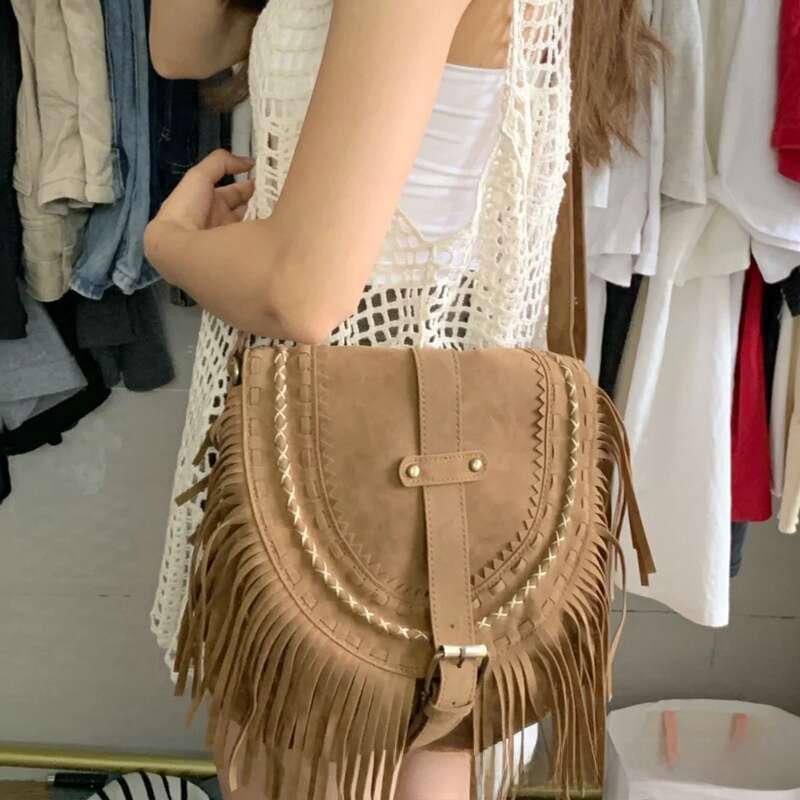 New Handheld Handmade Tassel Women's Retro Saddle Fashion Trend Single Shoulder Small Crossbody Bag B3