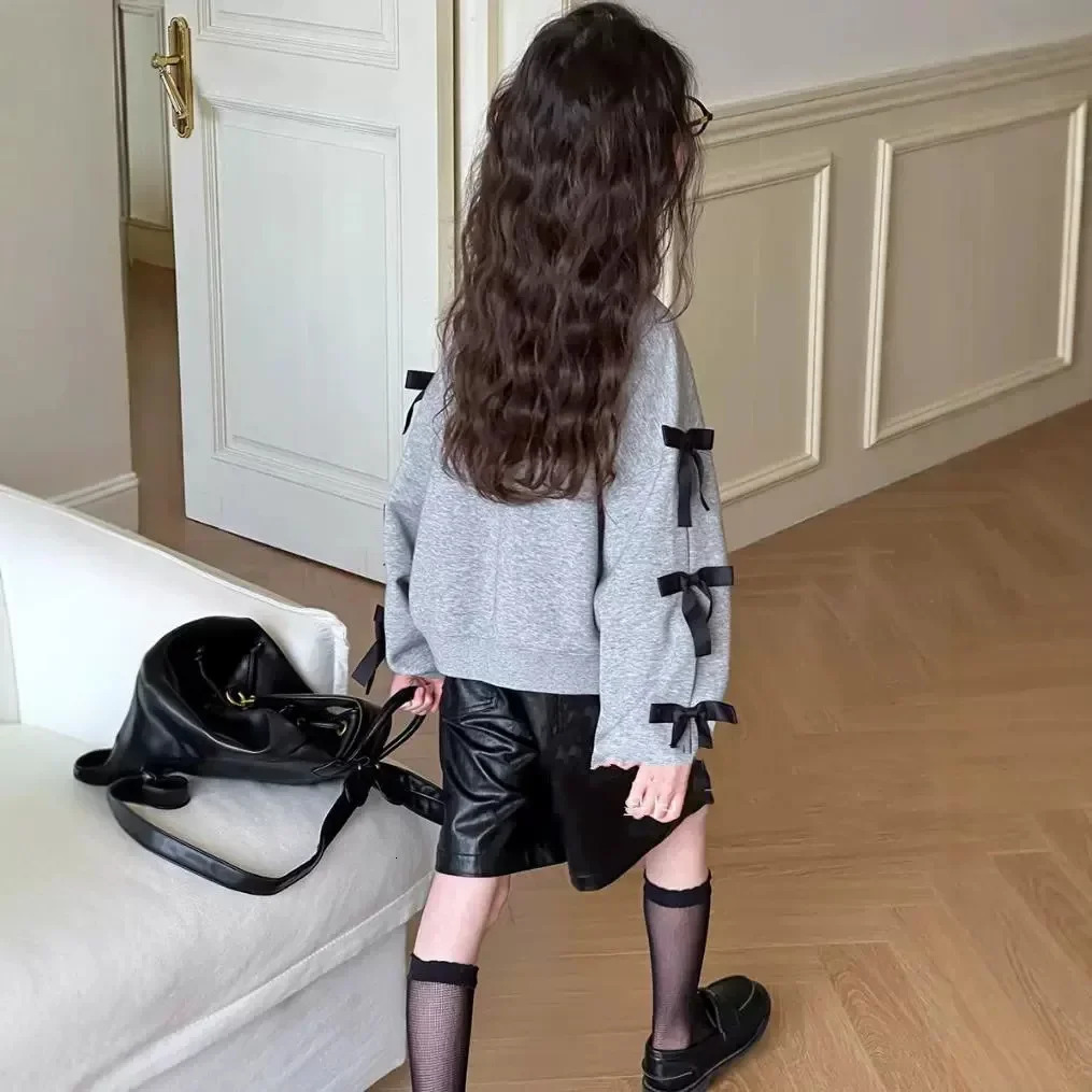 Childrens sweatshirt girls hoodie bow tie long sleeved top of the line sweatshirt girls clothing autumn and spring childrens clothing girls clothing 2