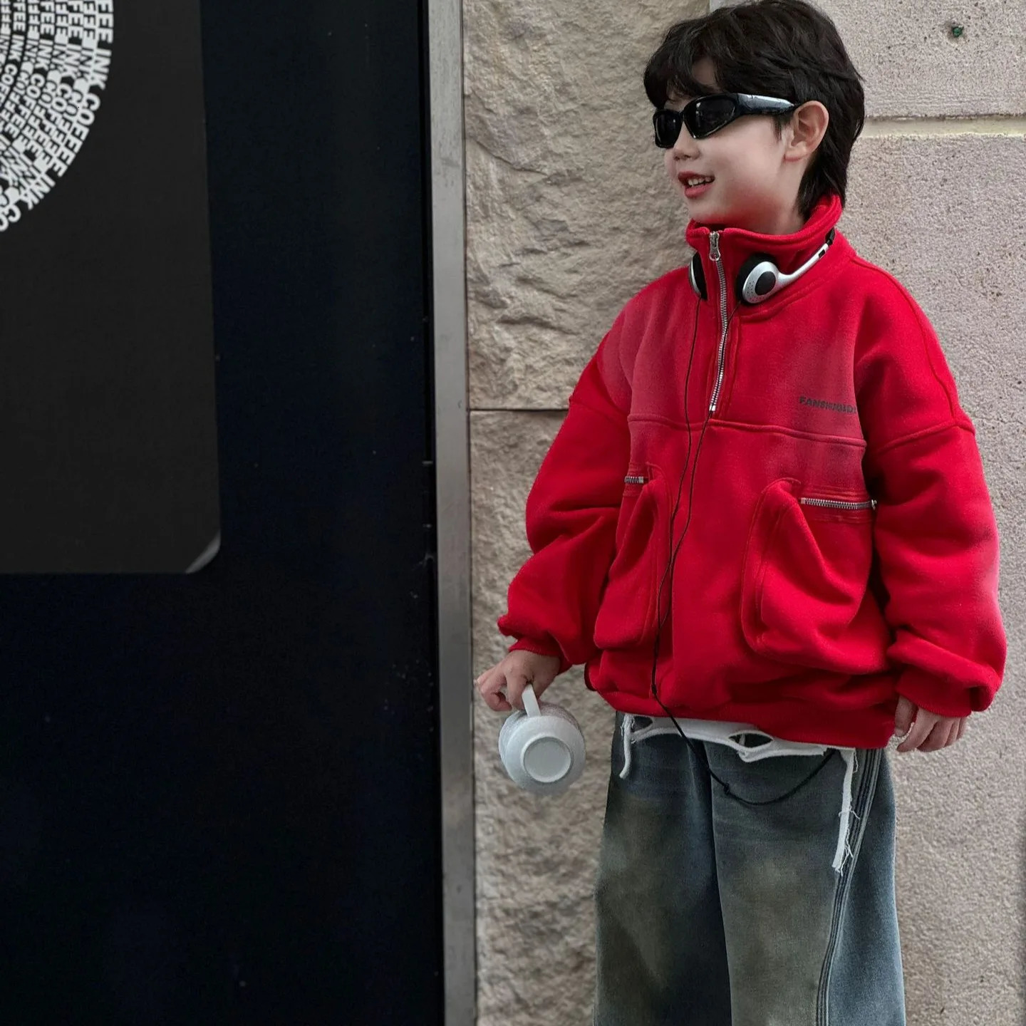 Childrens clothing autumn and winter item stand up collar zipper wool hooded sweater for boys solid color thick warm and fashionable jacket 241210